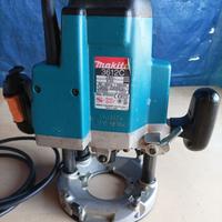 FRESATRICE VERTICALE MAKITA