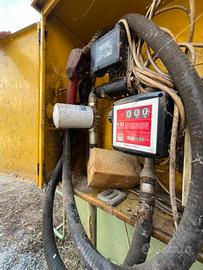 Pompa e contalitri per una cisterna di gasolio