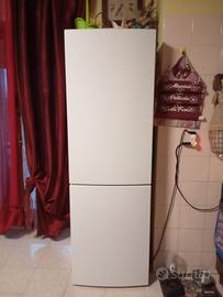 Frigorifero Haier con freezer sotto