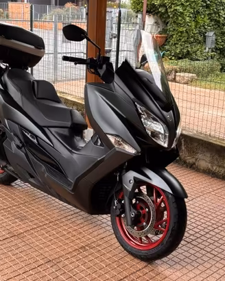 Scooter Suzuki Burgman AN 400