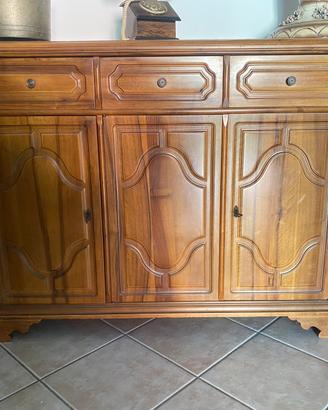 Madia in legno