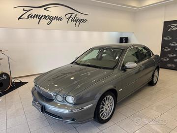 Jaguar X-Type 2.2D cat Executive 2007
