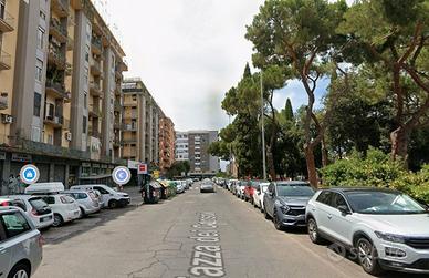 Stanza in zona tuscolana
