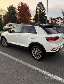 VOLKSWAGEN T-Roc 2023 Life 1000 tsi 110 cv