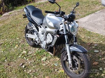 YAMAHA FZ6 Fazer 600cc