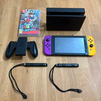 Nintendo Switch + Super Mario Odyssey