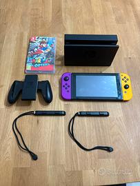 Nintendo Switch + Super Mario Odyssey