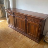 Credenza di legno