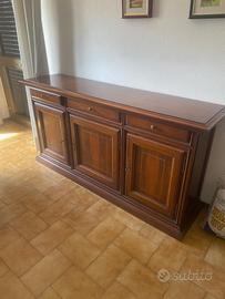 Credenza di legno