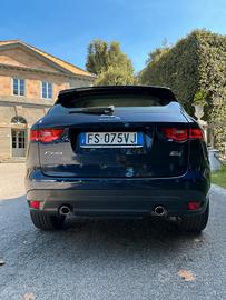 Jaguar F-Pace 240  CV  Portfolio