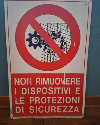 Cartello dispositivi di sicurezza 