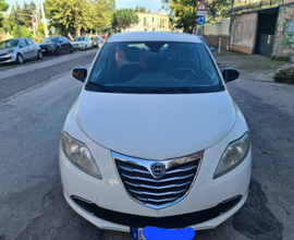 Lancia ypsilon 1.2 gpl