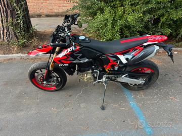 Ducati Hypermotard 698 RVE (01/2025) - 2.560km