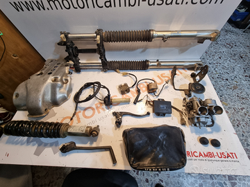 Vari ricambi Yamaha xt 550