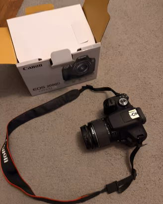 Canon EOS 2000D