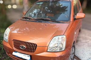 Kia Picanto Arancio 