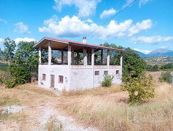 Terreno con fabbricato rurale