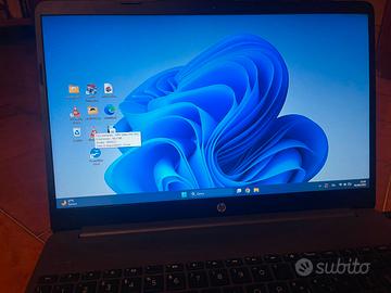 HP Laptop 15" - i5 / 8GB RAM / SSD 512GB / Grafica