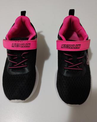Scarpe da ginnastica nere e rosa n. 33
