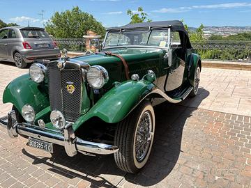 macchina d’epoca originale MG
