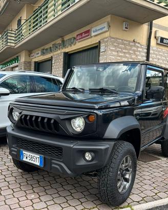 Suzuki Jimny 1.5 5MT Top