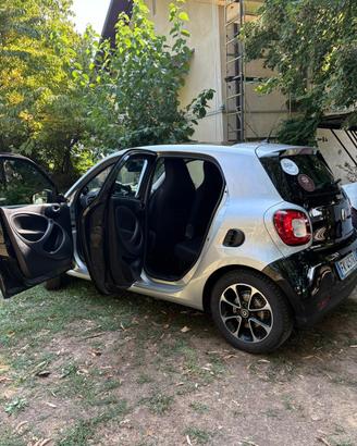 Smart Four Four