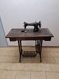 Macchina da cucire Singer anni 50