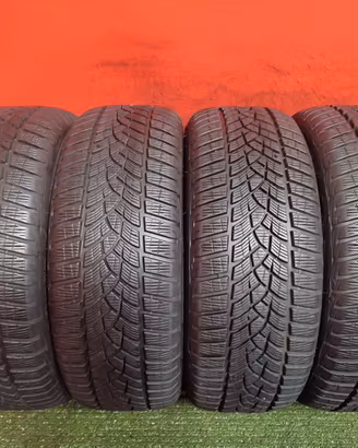 205 55 16 Gomme Invernali 95% GoodYear 205 55 R16