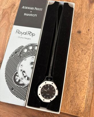 Orologio Swatch x Audemars Piguet Ocho Negro
