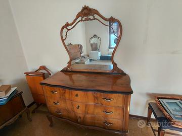 Comó d’epoca con specchio