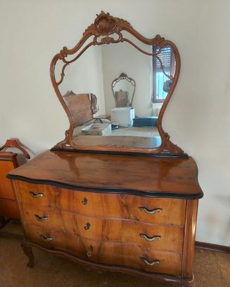 Comó d’epoca con specchio