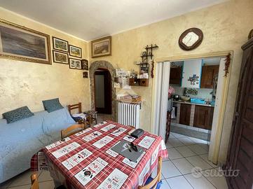 3 LOCALI A OLEGGIO