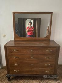 comodò con specchio