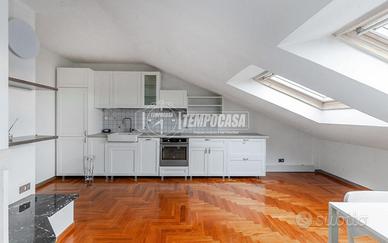 ULTIMO PIANO, ARREDATO e LIBERO SUBITO!