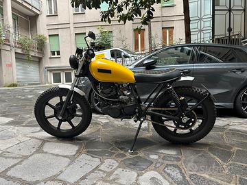 Yamaha SR250 21L Cafe Racer