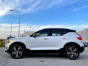 Volvo XC40 2.0 d3 R-design awd geartronic 150cv