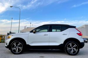 Volvo XC40 2.0 d3 R-design awd geartronic 150cv