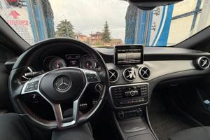 Mercedes GLA220 D 4matic