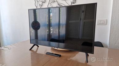 Samsung Smart TV QLED 32" - Da riparare o rocambi