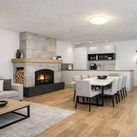 Ampio trilocale con ingresso indipendente e camine