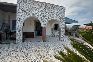 Villa con vista mare