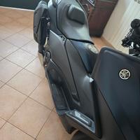 Yamaha T-Max 560