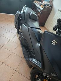 Yamaha T-Max 560