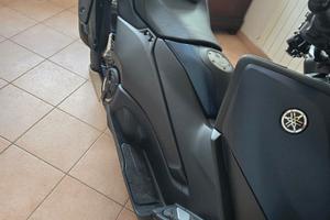 Yamaha T-Max 560