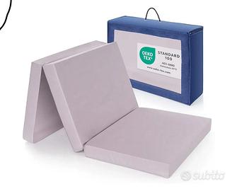 Lettino da campeggio con materasso