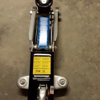 Martinetto idraulico