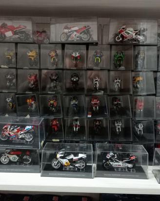 Collezione modelli moto da competizione