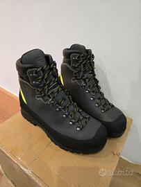 Nuovi scarponi montagna Saftrex GORETEX