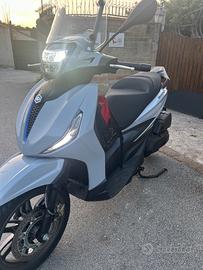 Beverly 400 s