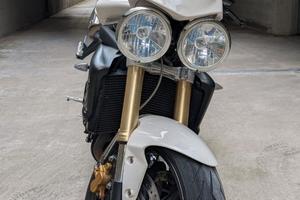 Triumph Stretto Triple 675